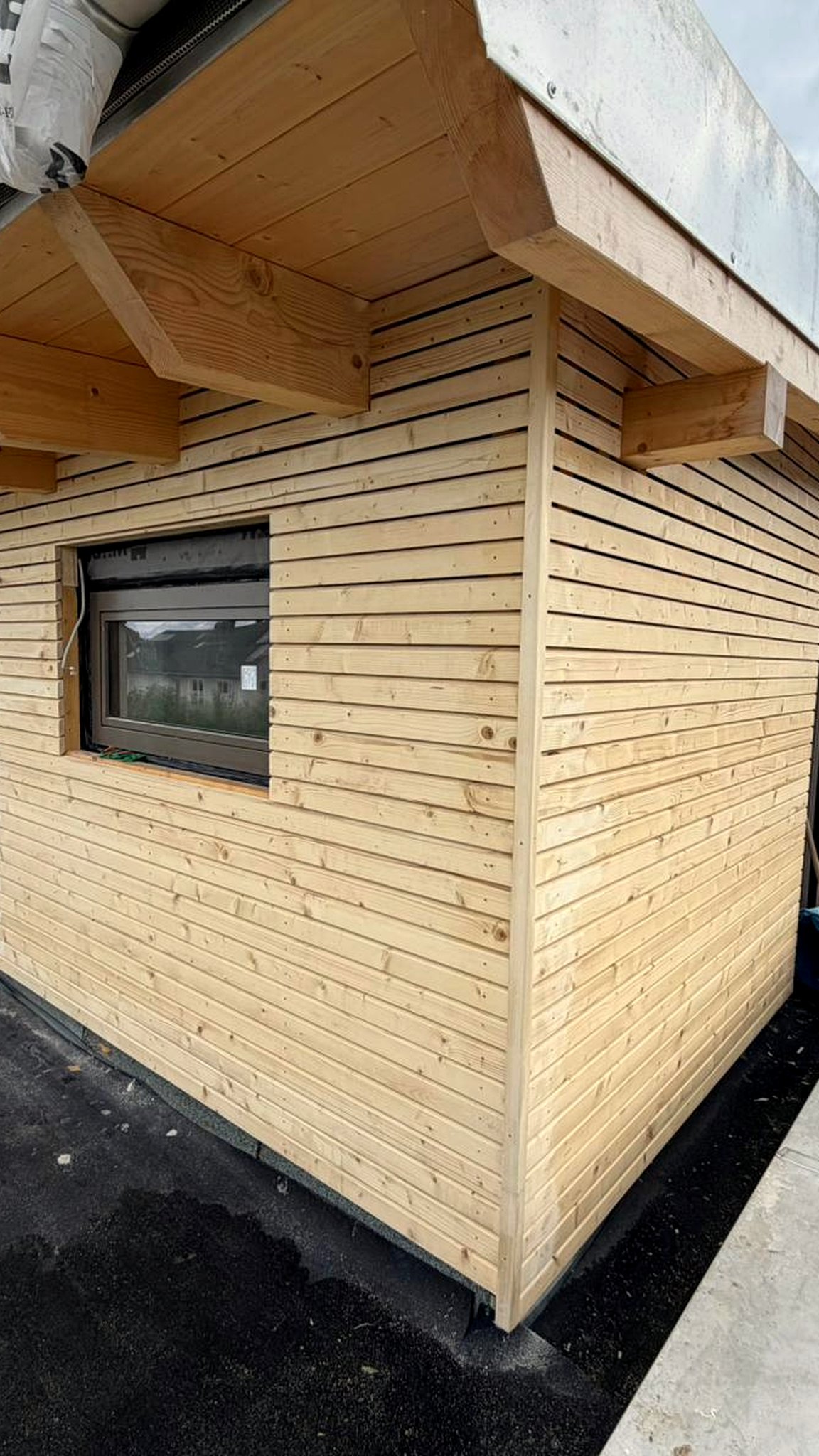 Holzfassade Detail